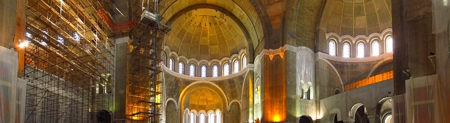 Beograd, Sv. Sava, 5. 10. 2013. Slika je vidna v Google Chromu.