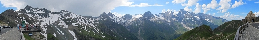 Panorama iz razgledišča pri Fuscher Törl, 27. 7. 2013. Slika je vidna v Google Chromu.