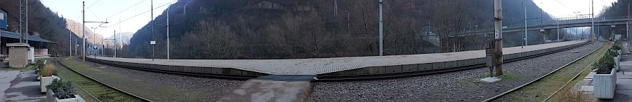 Železniška postaja Trbovlje, 28. 12. 2013. Slika je vidna v Google Chromu.