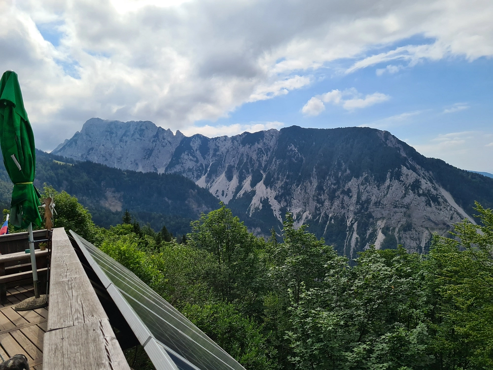 Slika je vidna v Google Chromu.