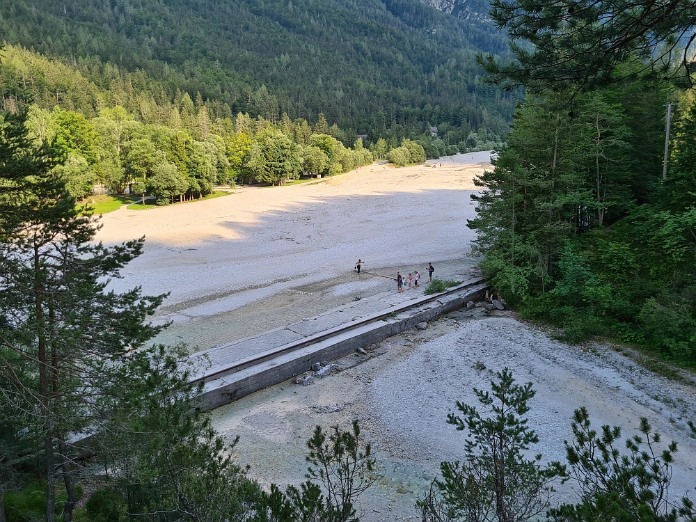 Slika je vidna v Google Chromu.