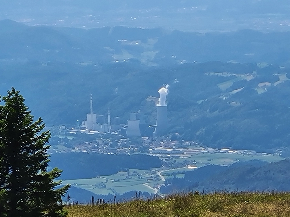 Slika je vidna v Google Chromu.