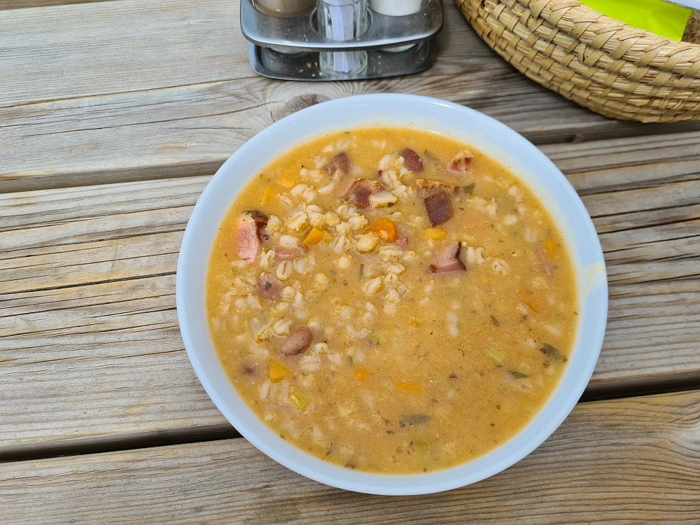 Slika je vidna v Google Chromu.