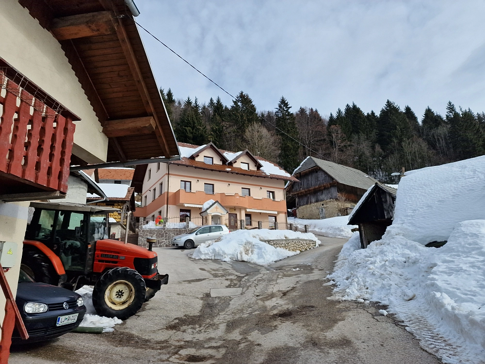 Slika je vidna v Google Chromu.