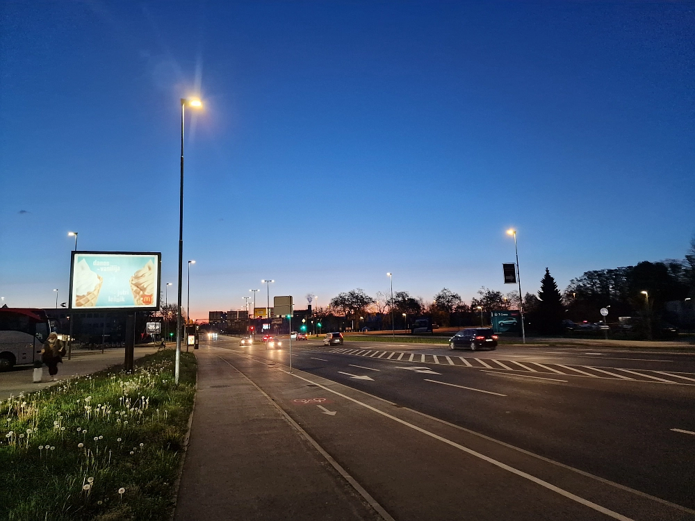 Slika je vidna v Google Chromu.