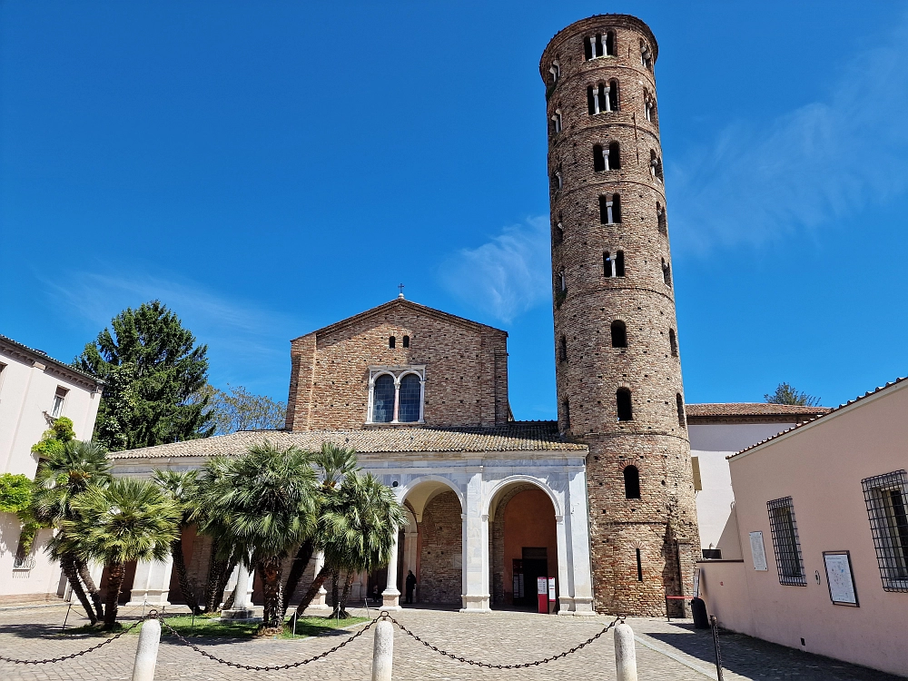 Slika je vidna v Google Chromu.