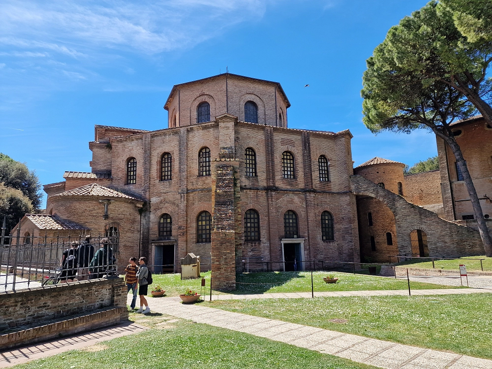 Slika je vidna v Google Chromu.