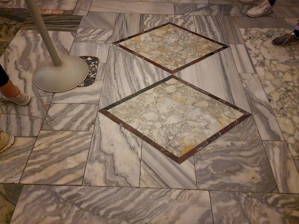 Slika je vidna v Google Chromu.