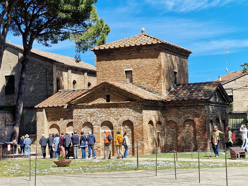 Slika je vidna v Google Chromu.