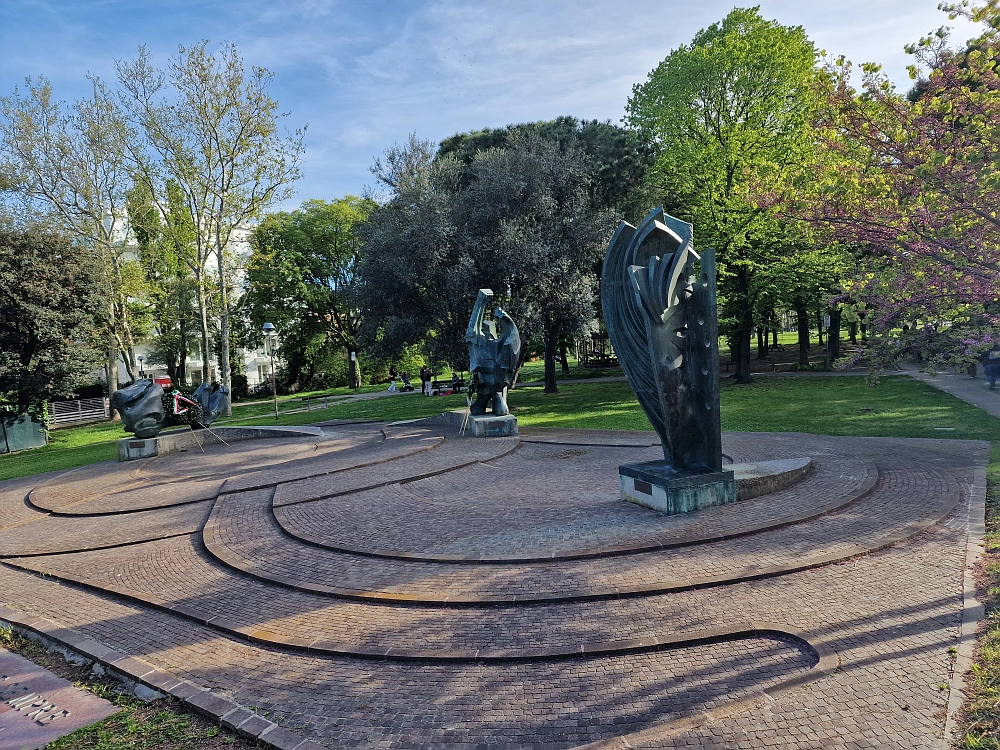 Slika je vidna v Google Chromu.