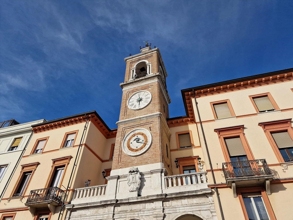 Slika je vidna v Google Chromu.