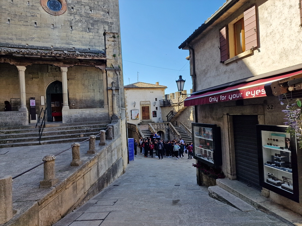 Slika je vidna v Google Chromu.