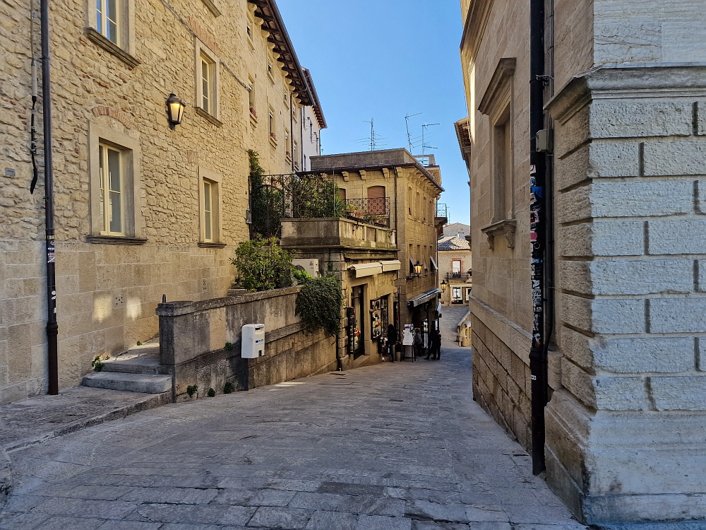 Slika je vidna v Google Chromu.