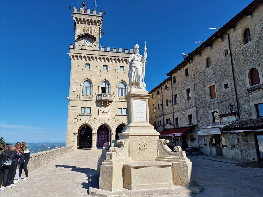 Slika je vidna v Google Chromu.