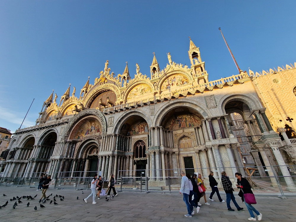 Slika je vidna v Google Chromu.