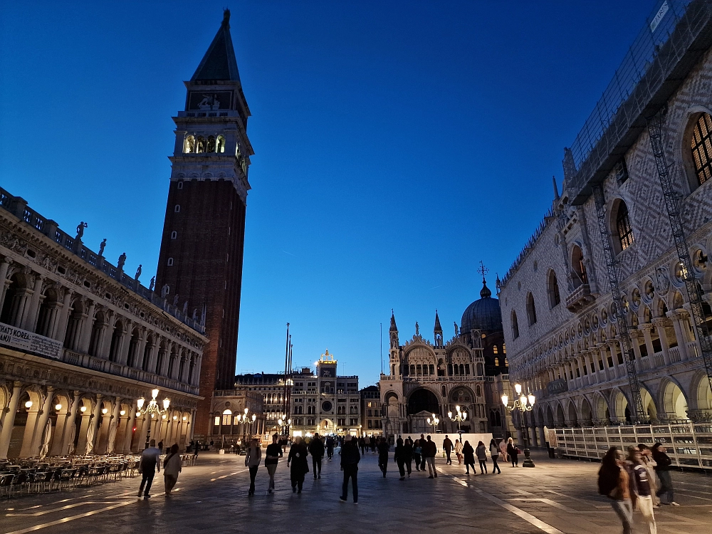 Slika je vidna v Google Chromu.