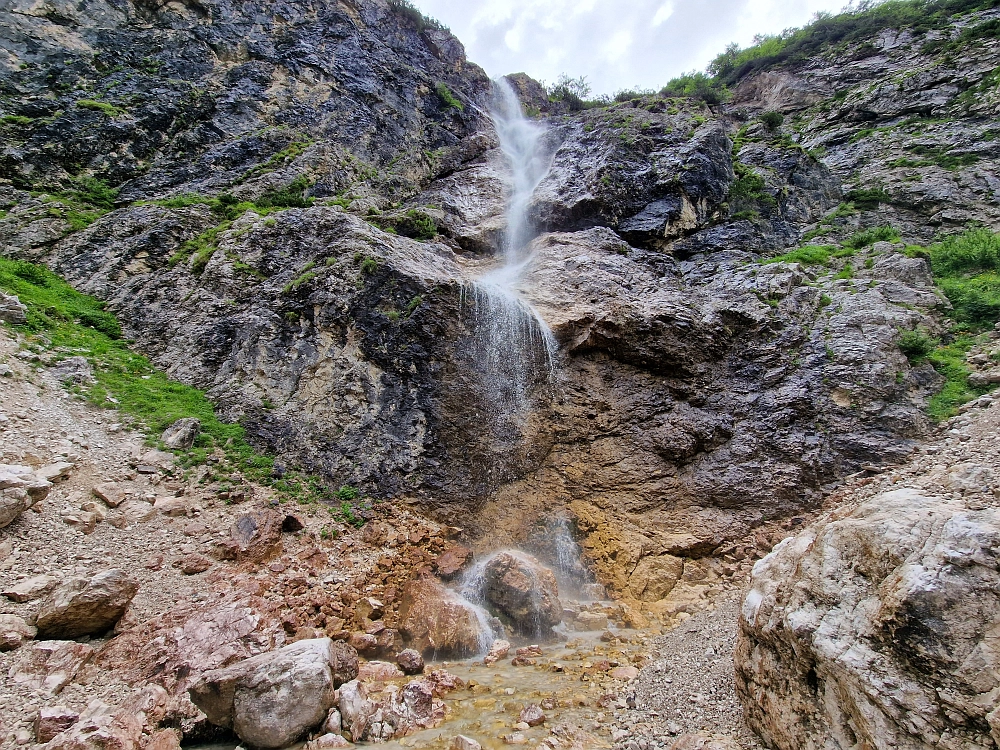 Slika je vidna v Google Chromu.