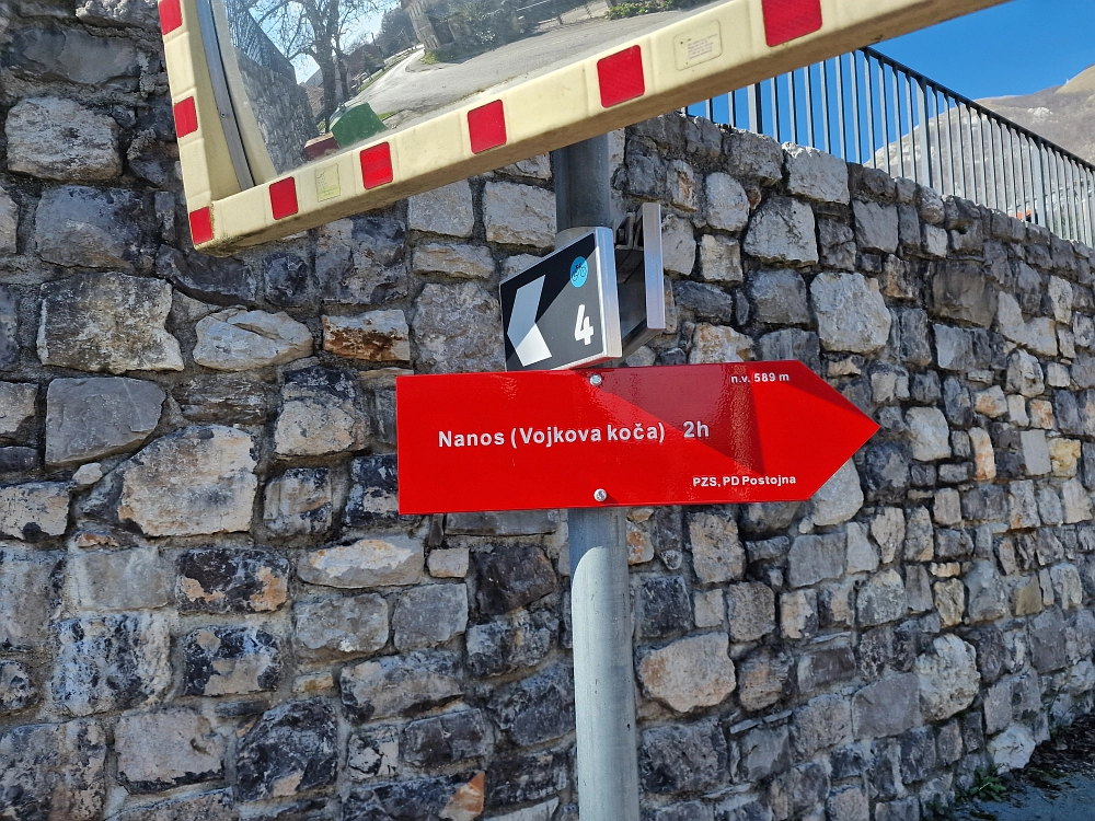 Slika je vidna v Google Chromu.