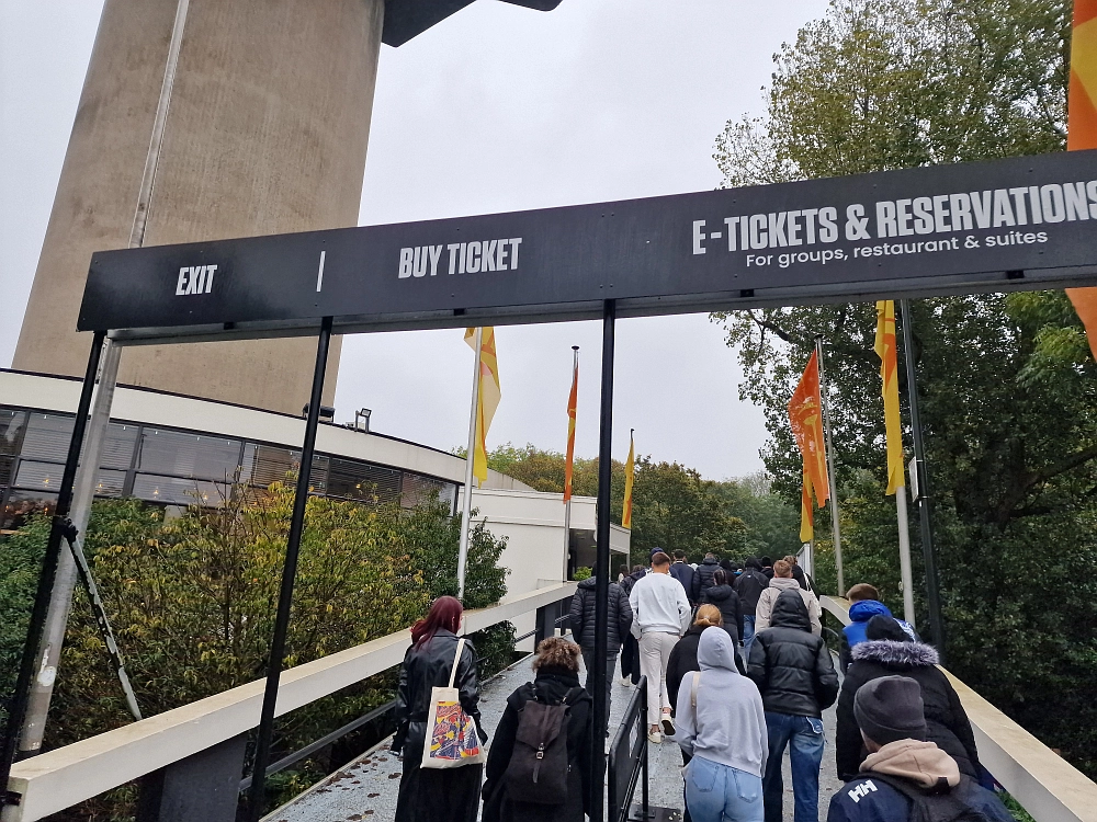 Slika je vidna v Google Chromu.