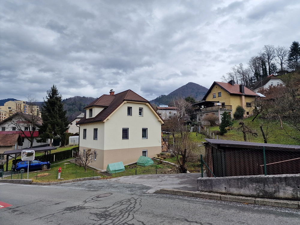 Slika je vidna v Google Chromu.