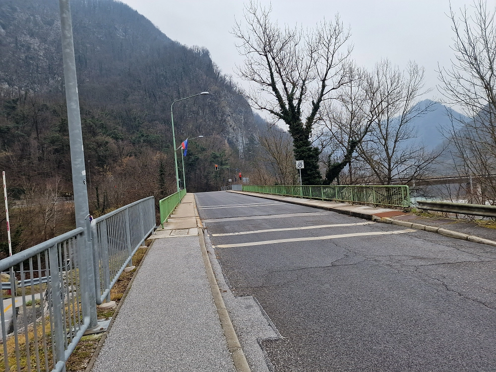 Slika je vidna v Google Chromu.