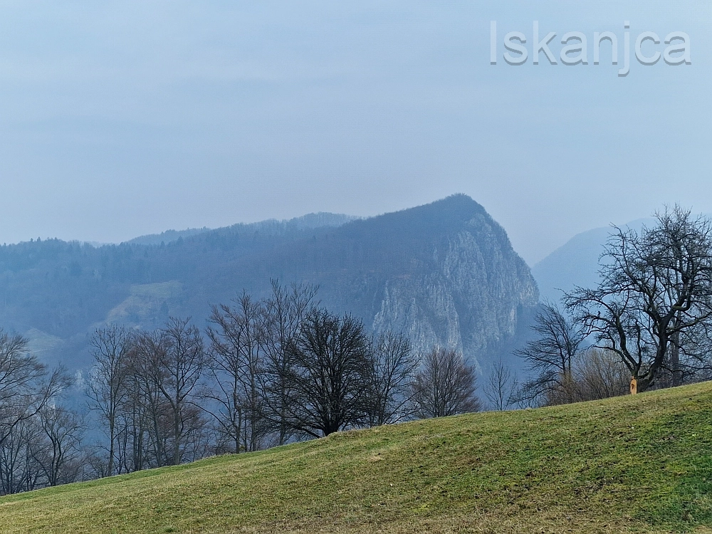 Slika je vidna v Google Chromu.