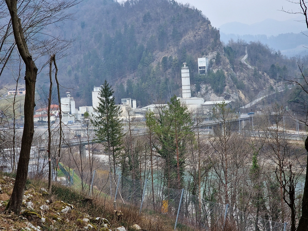 Slika je vidna v Google Chromu.