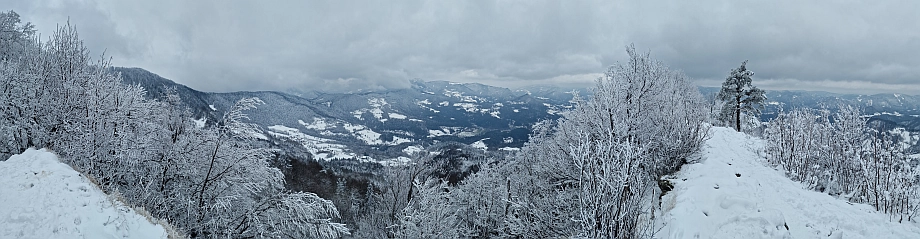 Panorama s Planine proti Mrzlici, 16. 2. 2025