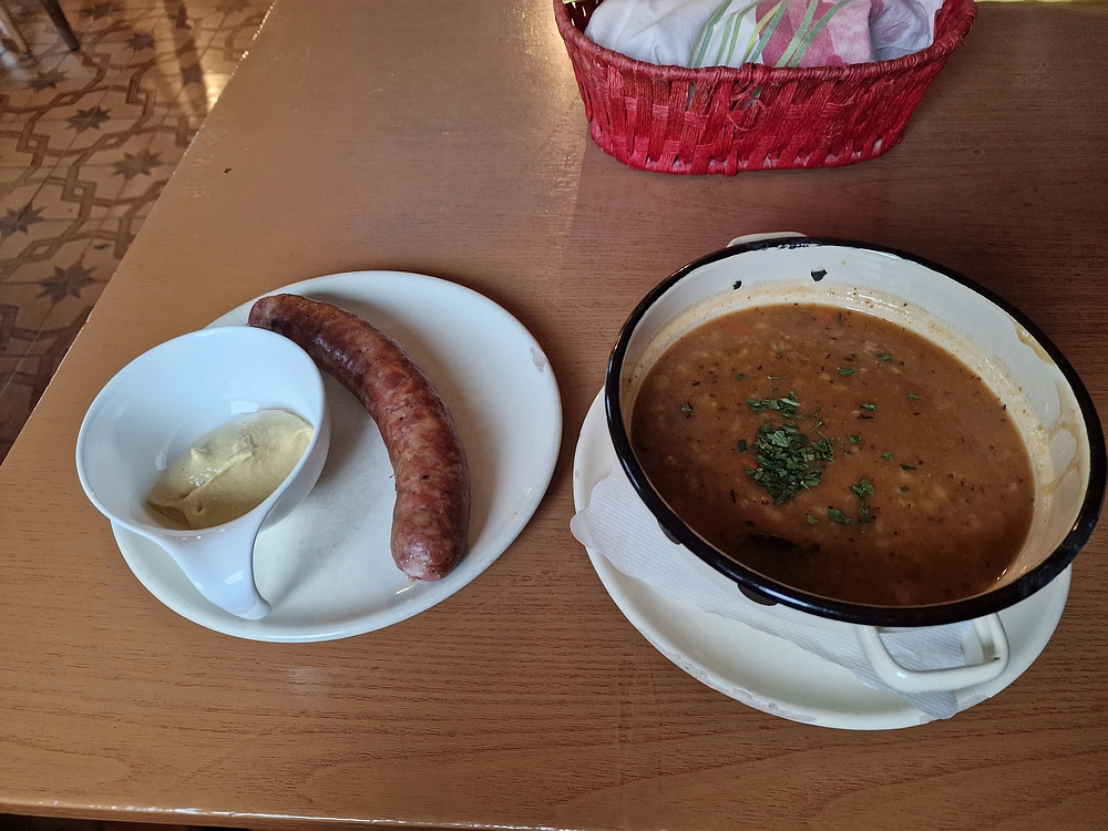 Slika je vidna v Google Chromu.