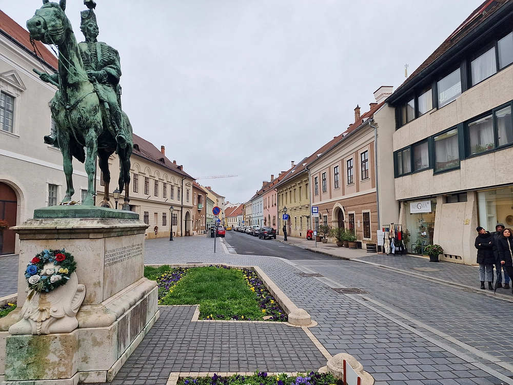 Slika je vidna v Google Chromu.