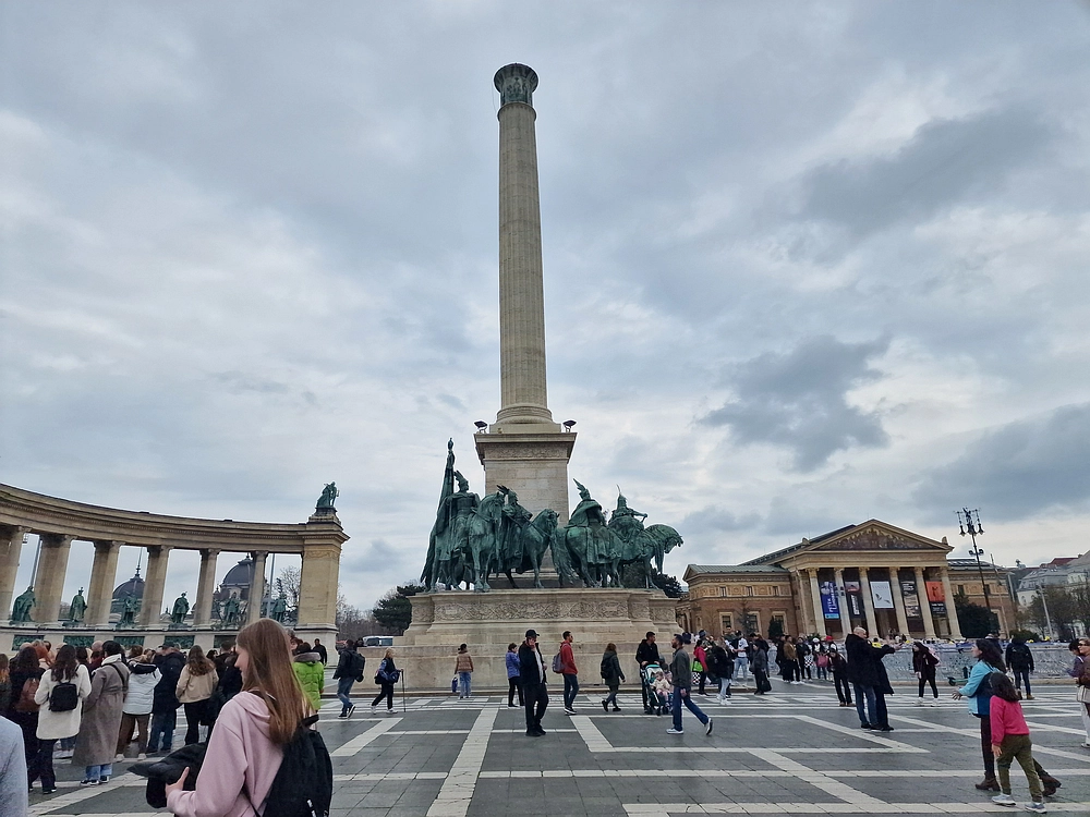 Slika je vidna v Google Chromu.