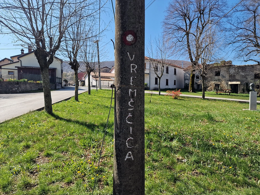 Slika je vidna v Google Chromu.