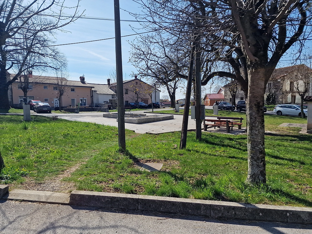 Slika je vidna v Google Chromu.