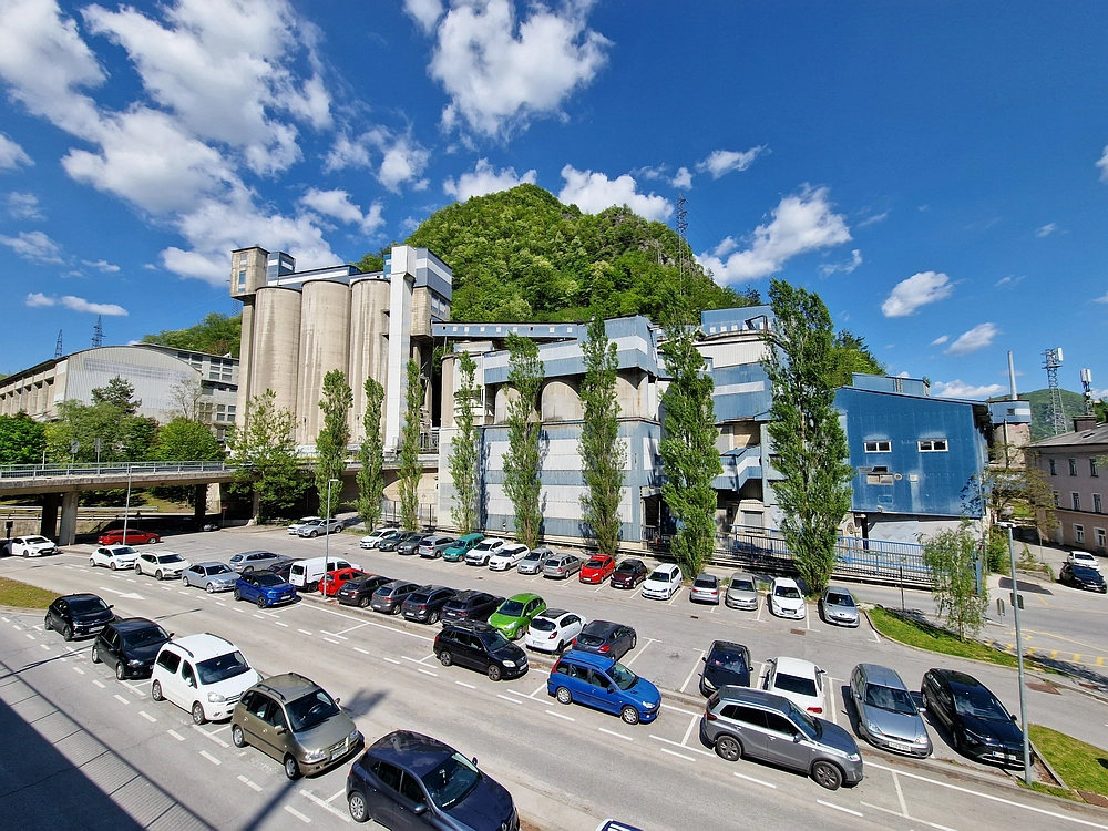 Slika je vidna v Google Chromu.