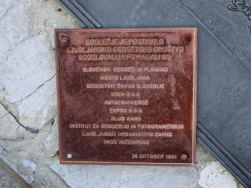 Slika je vidna v Google Chromu.