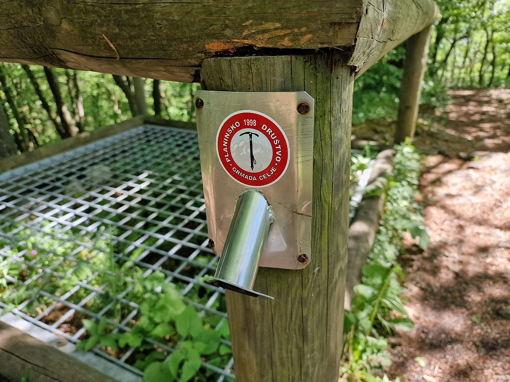 Slika je vidna v Google Chromu.