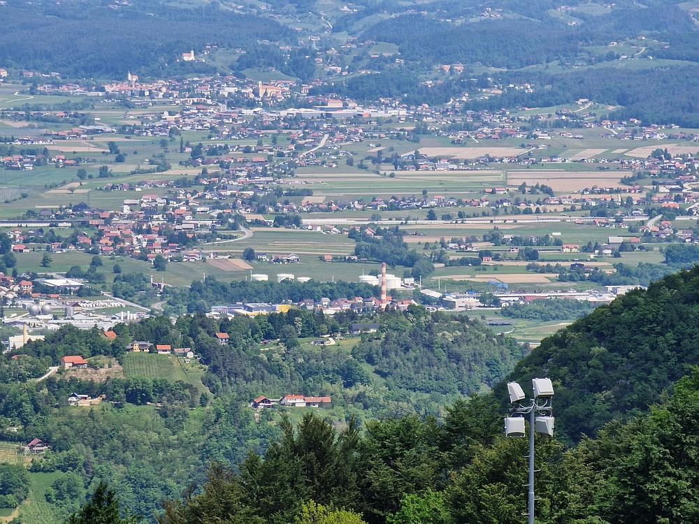 Slika je vidna v Google Chromu.