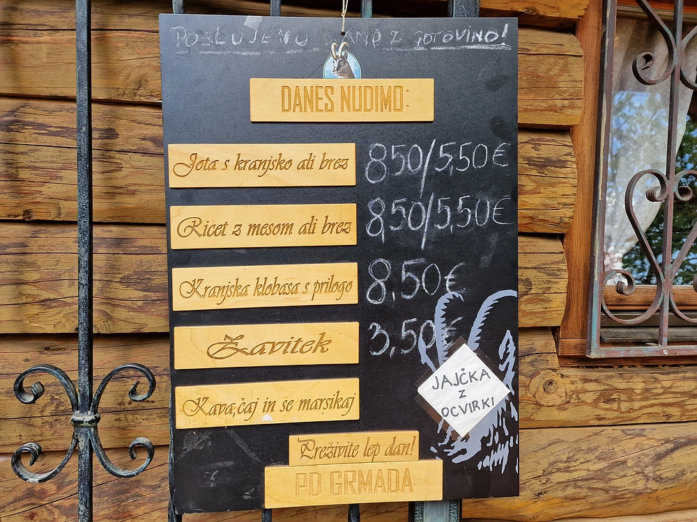 Slika je vidna v Google Chromu.