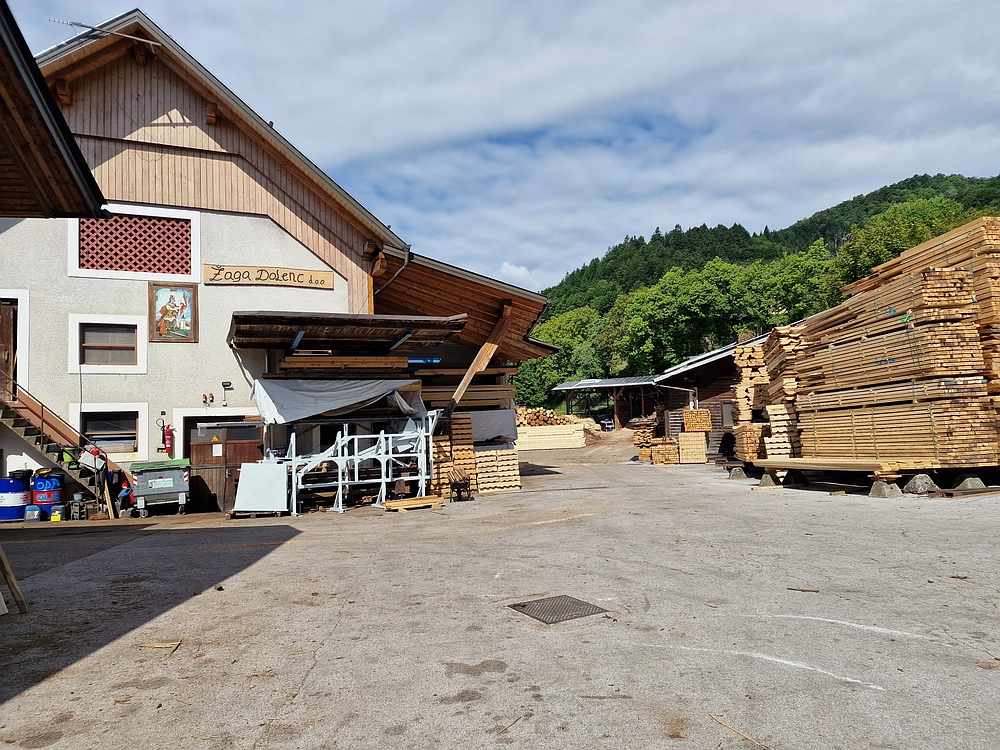 Slika je vidna v Google Chromu.