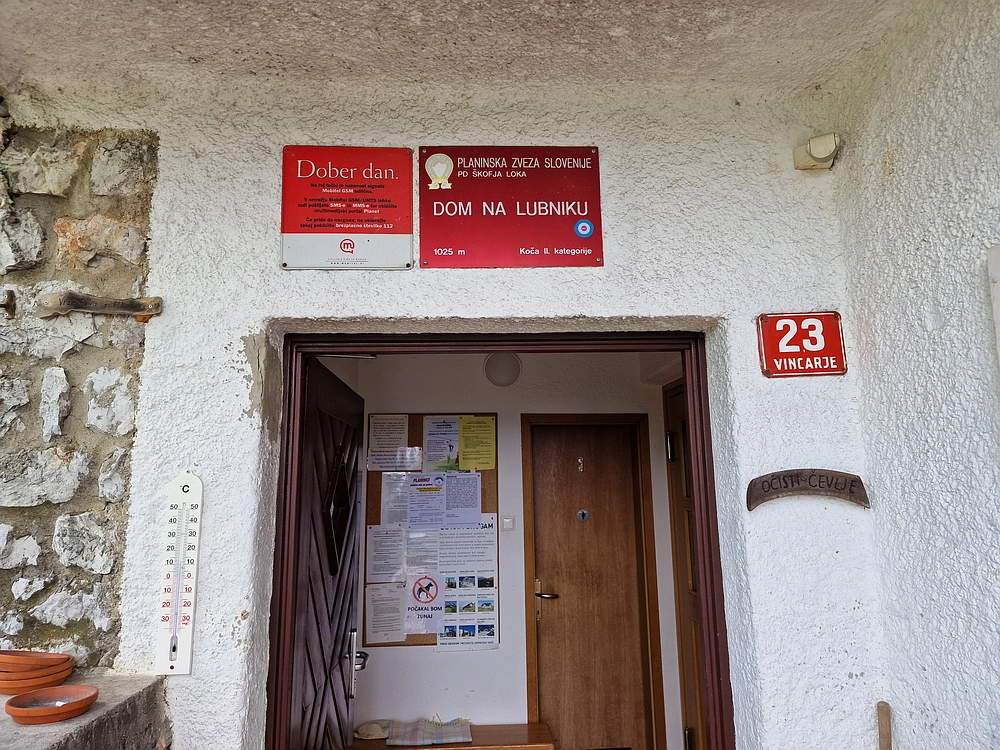 Slika je vidna v Google Chromu.