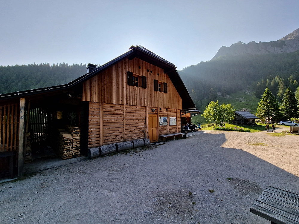 Slika je vidna v Google Chromu.