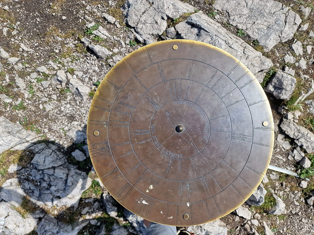 Slika je vidna v Google Chromu.