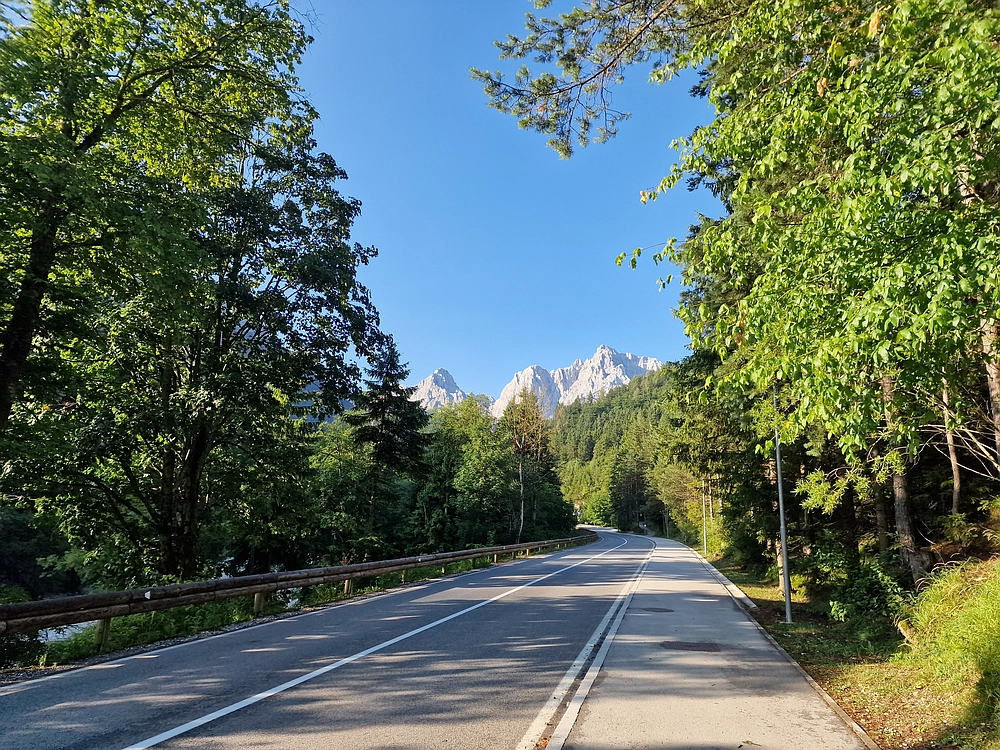 Slika je vidna v Google Chromu.