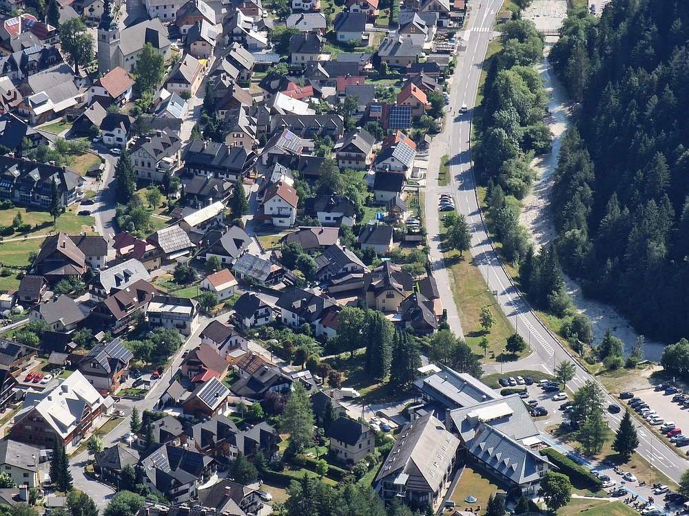 Slika je vidna v Google Chromu.