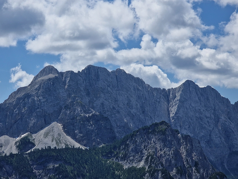 Slika je vidna v Google Chromu.