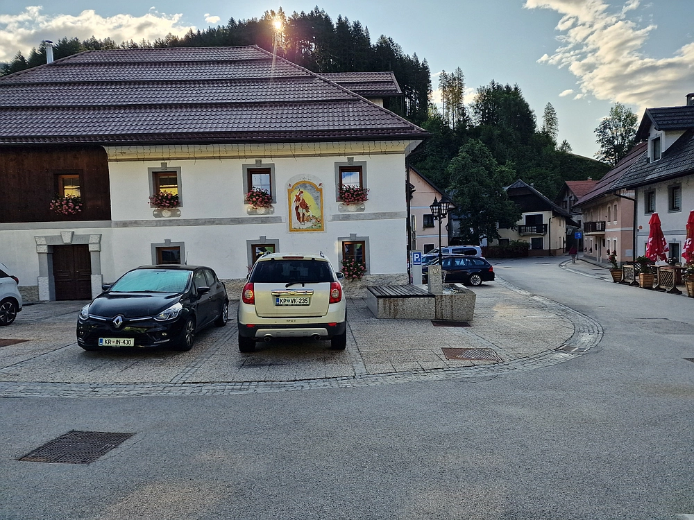 Slika je vidna v Google Chromu.