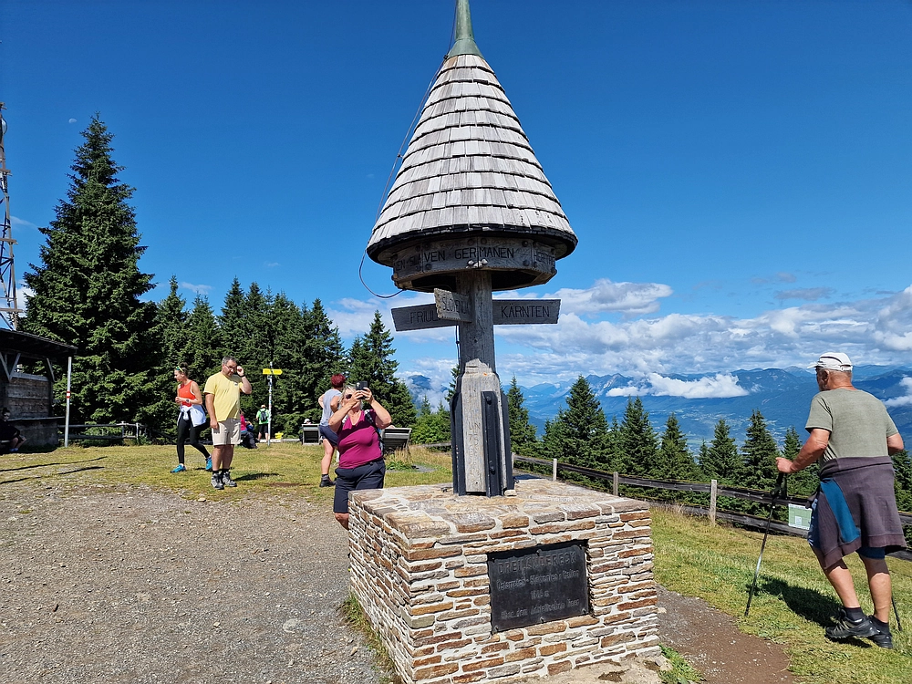 Slika je vidna v Google Chromu.