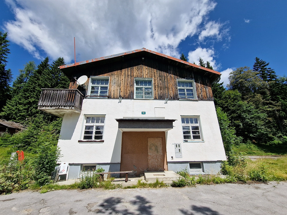 Slika je vidna v Google Chromu.