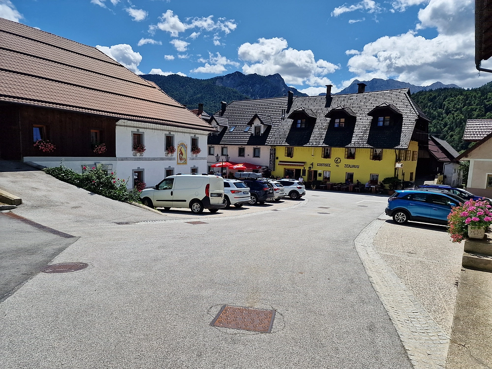 Slika je vidna v Google Chromu.