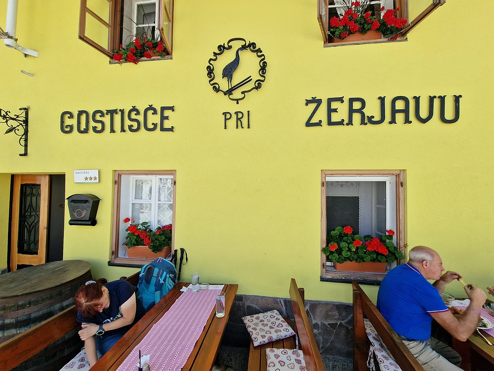 Slika je vidna v Google Chromu.